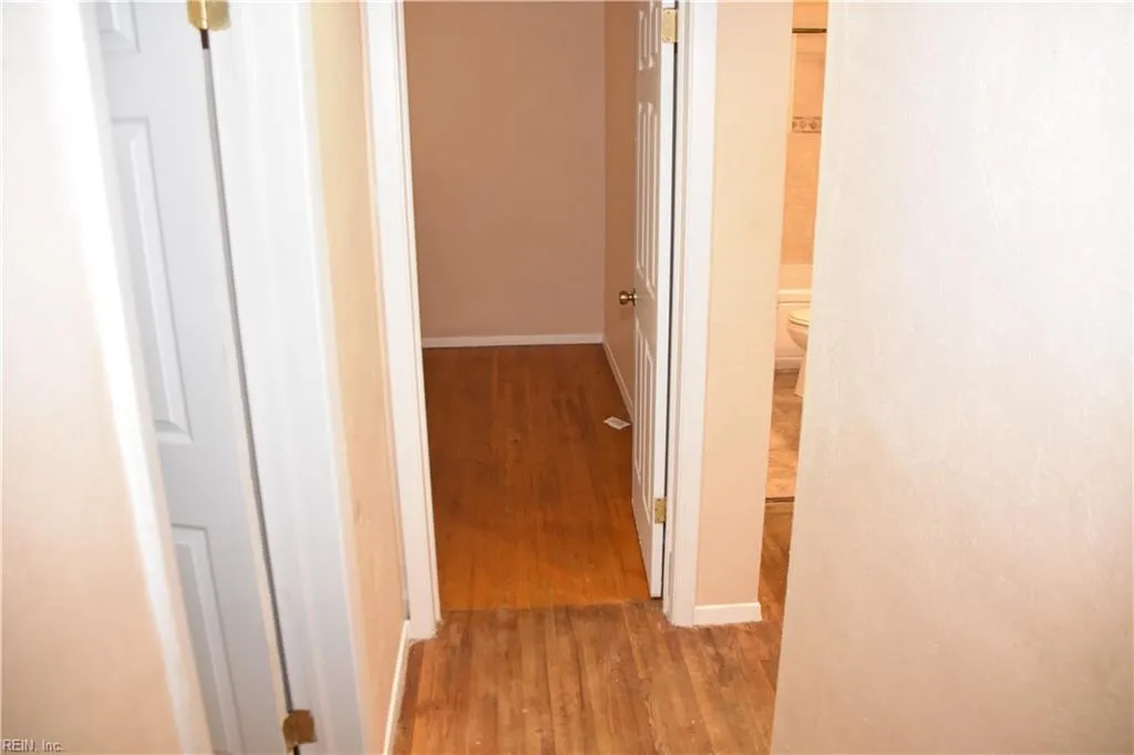 Norfolk, Virginia 23518, United States, 3 Bedrooms Bedrooms, ,2 BathroomsBathrooms,Residential,Pending,44108