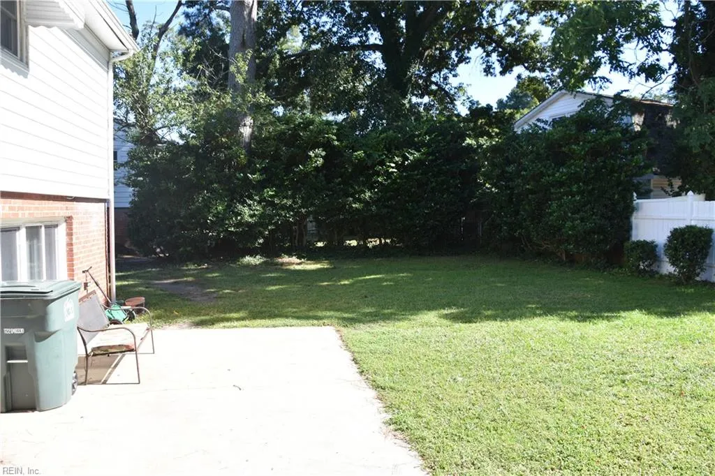 Norfolk, Virginia 23518, United States, 3 Bedrooms Bedrooms, ,2 BathroomsBathrooms,Residential,Pending,44108