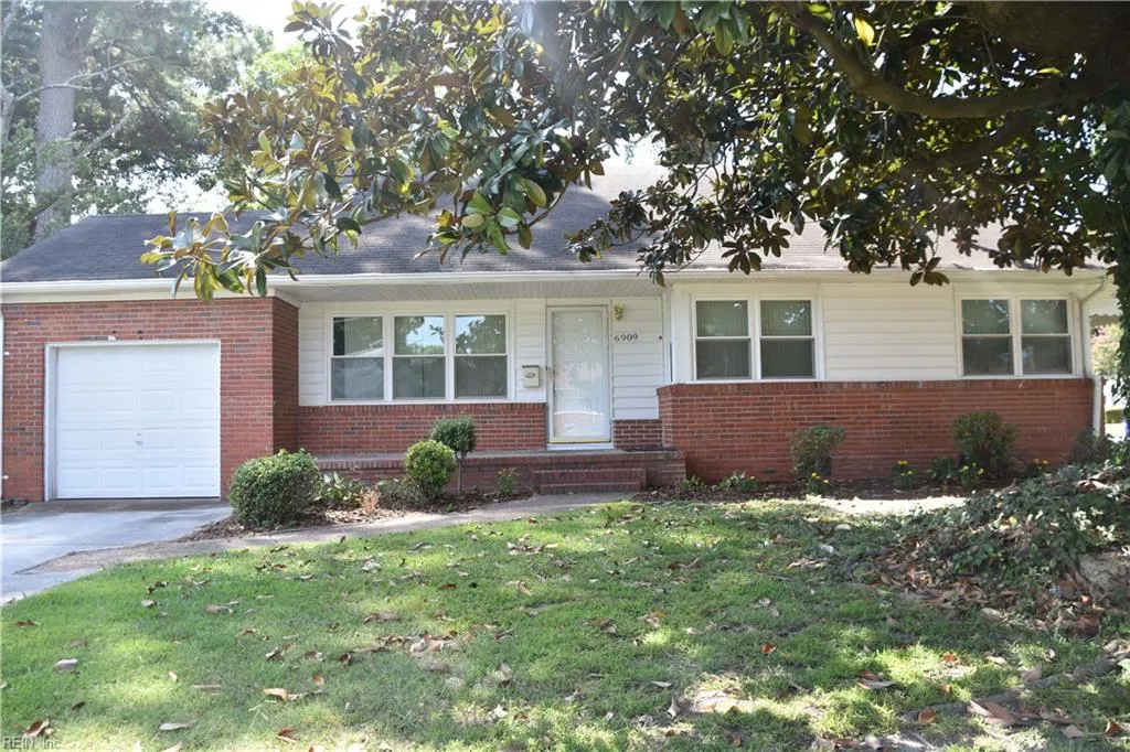 Norfolk, Virginia 23518, United States, 3 Bedrooms Bedrooms, ,2 BathroomsBathrooms,Residential,Pending,44108