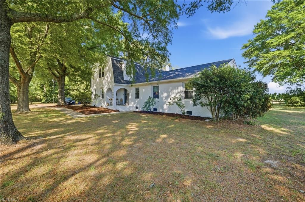 Photo of 900 Princess Anne Road, Virginia Beach, VA 23457 (MLS # 10630823)