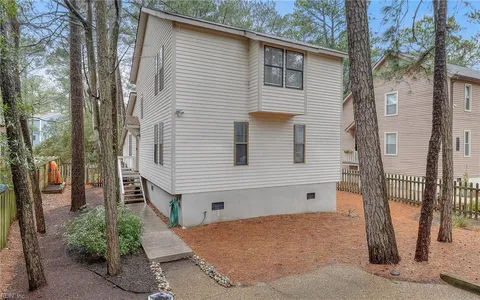 2121 Woodlawn Avenue, Virginia Beach, VA 23455 - #: 10574726