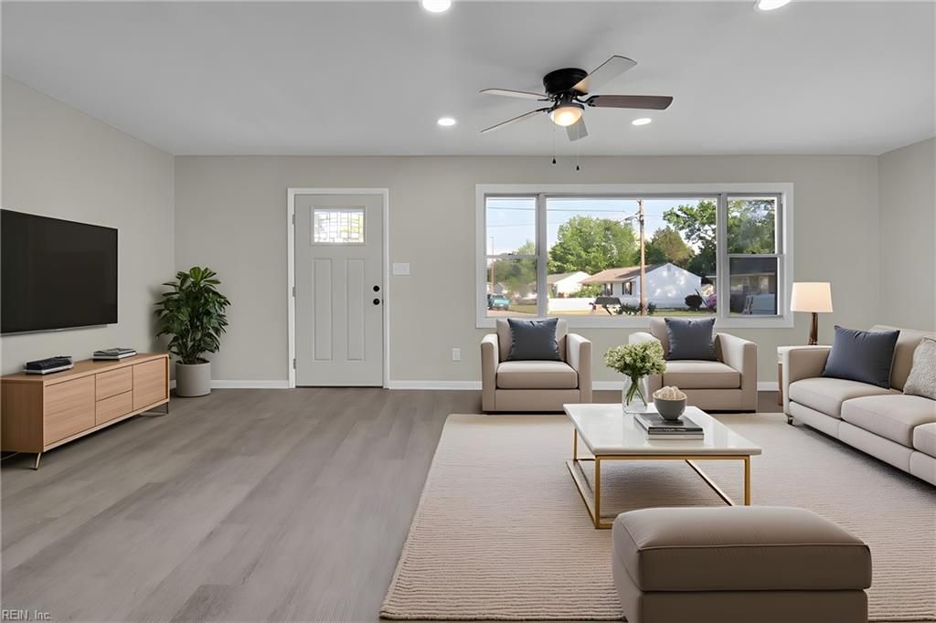 Photo of 35 Leicester Terrace, Hampton, VA 23666 (MLS # 10630625)