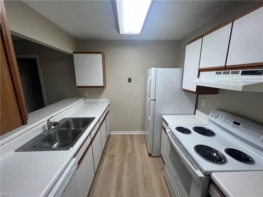 Photo of 5200 Mile Course Walk, Virginia Beach, VA 23455 (MLS # 10615108)