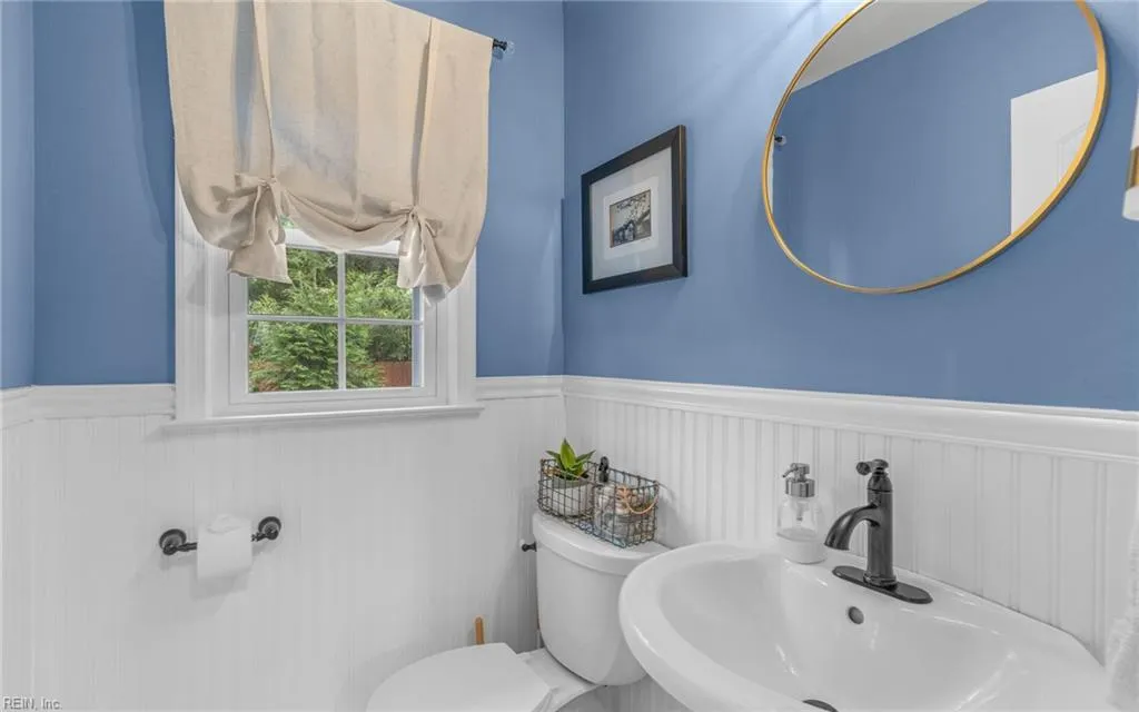 Virginia Beach, Virginia 23452, United States, 4 Bedrooms Bedrooms, ,3 BathroomsBathrooms,Residential,Active,208003