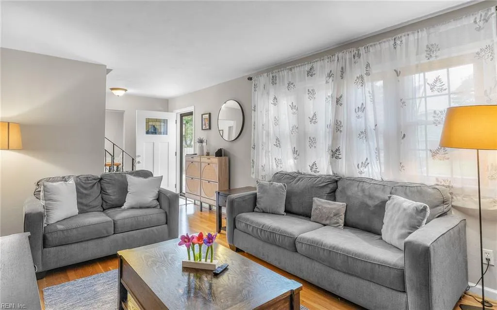 Virginia Beach, Virginia 23452, United States, 4 Bedrooms Bedrooms, ,3 BathroomsBathrooms,Residential,Active,208003