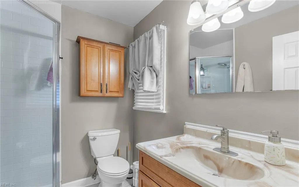 Virginia Beach, Virginia 23452, United States, 4 Bedrooms Bedrooms, ,3 BathroomsBathrooms,Residential,Active,208003