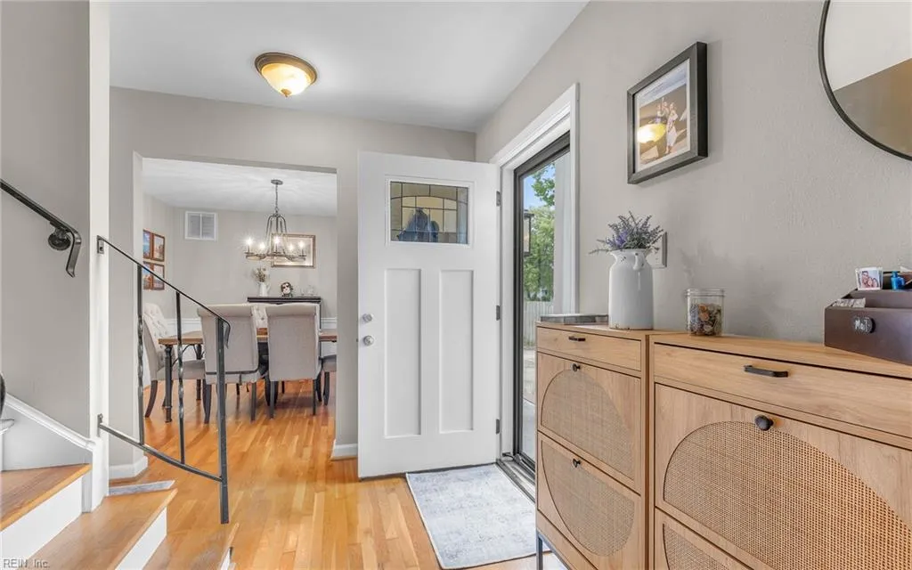 Virginia Beach, Virginia 23452, United States, 4 Bedrooms Bedrooms, ,3 BathroomsBathrooms,Residential,Active,208003