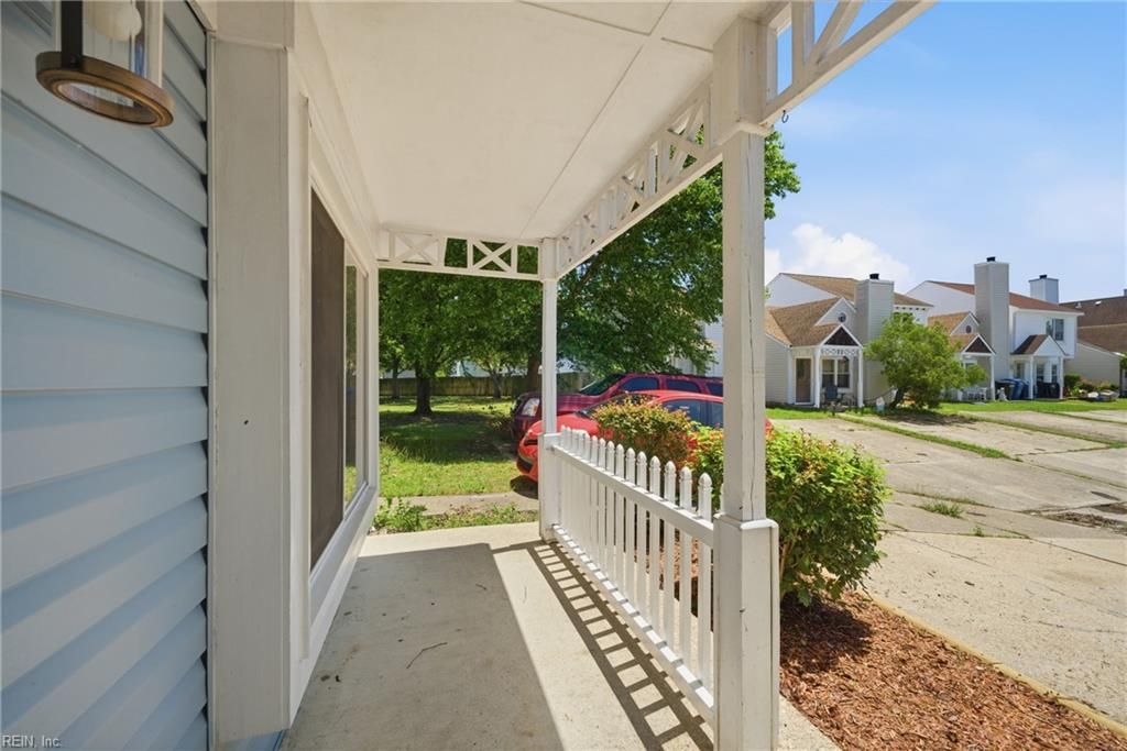 Photo of 1302 Covington Court, Virginia Beach, VA 23453 (MLS # 10637033)