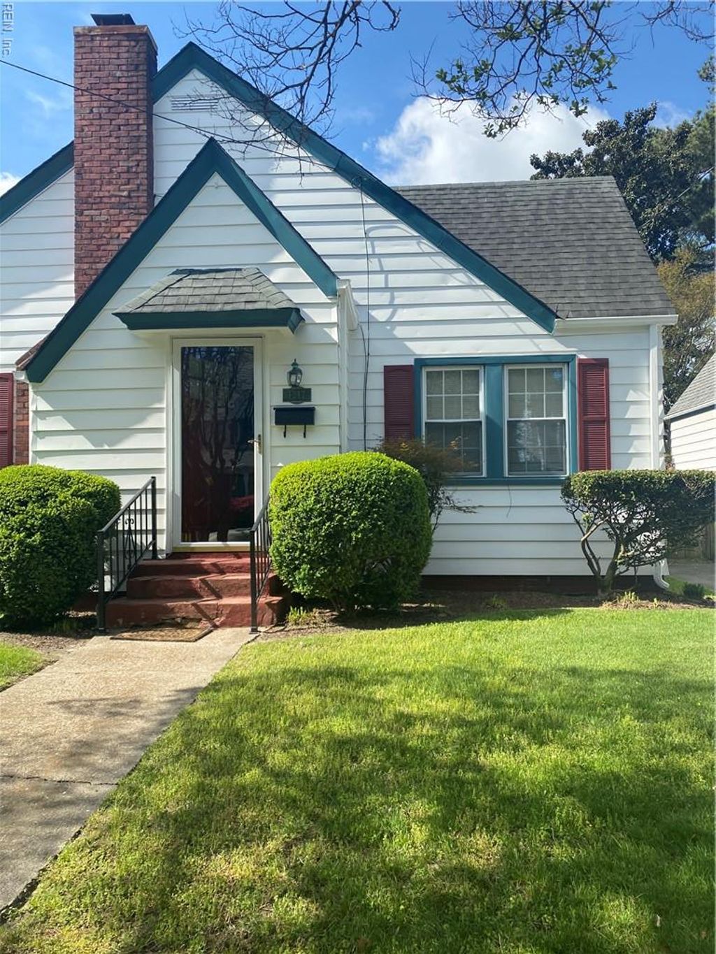Photo of 1217 Woodrow Avenue, Norfolk, VA 23507 (MLS # 10626309)