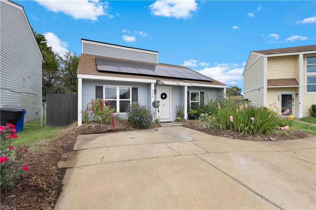 Photo of 3806 Sugar Creek Circle, Portsmouth, VA 23703 (MLS # 10641500)