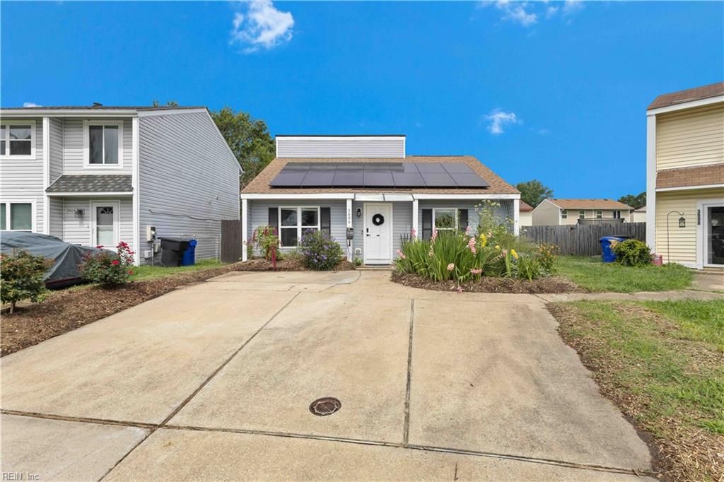 Photo of 3806 Sugar Creek Circle, Portsmouth, VA 23703 (MLS # 10641500)