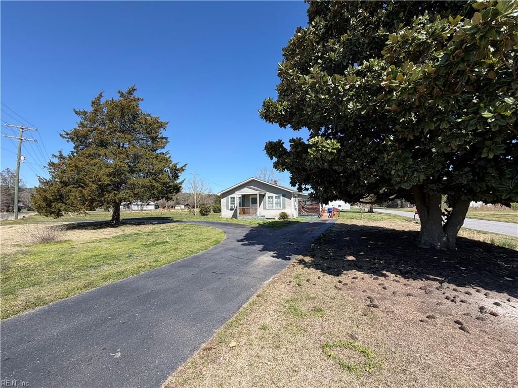 Photo of 1017 Longstreet Lane, Suffolk, VA 23437 (MLS # 10626151)