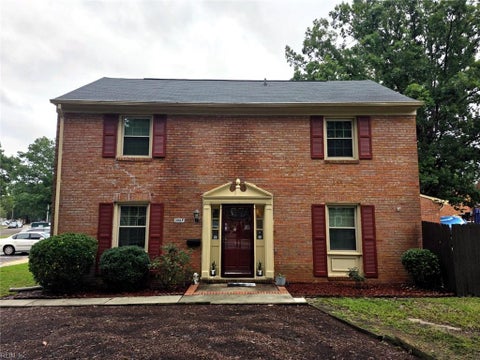 Photo of 399 Deputy Lane #F, Newport News, VA 23608 (MLS # 10655659)