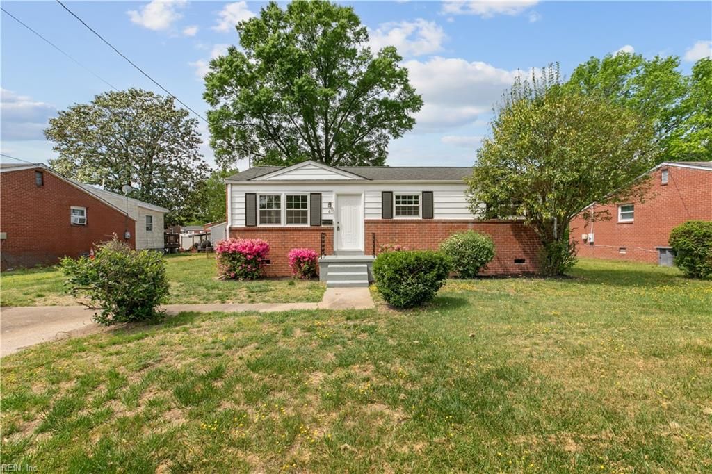 Photo of 6 Cornelius Drive, Hampton, VA 23666 (MLS # 10630624)