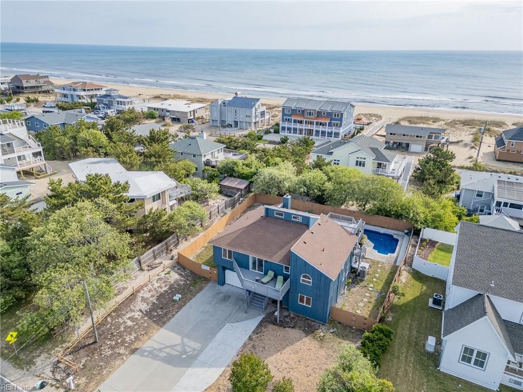 Photo of 2820 Sandpiper Road, Virginia Beach, VA 23456 (MLS # 10596962)