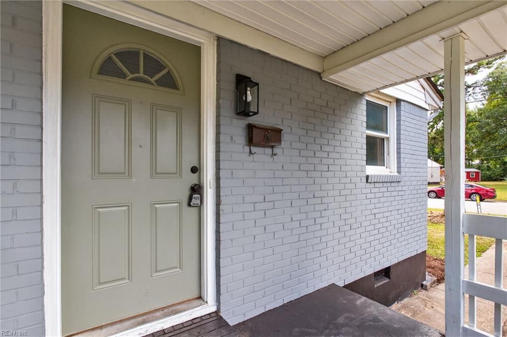 Photo of 308 Taft Drive Drive, Portsmouth, VA 23701 (MLS # 10612282)