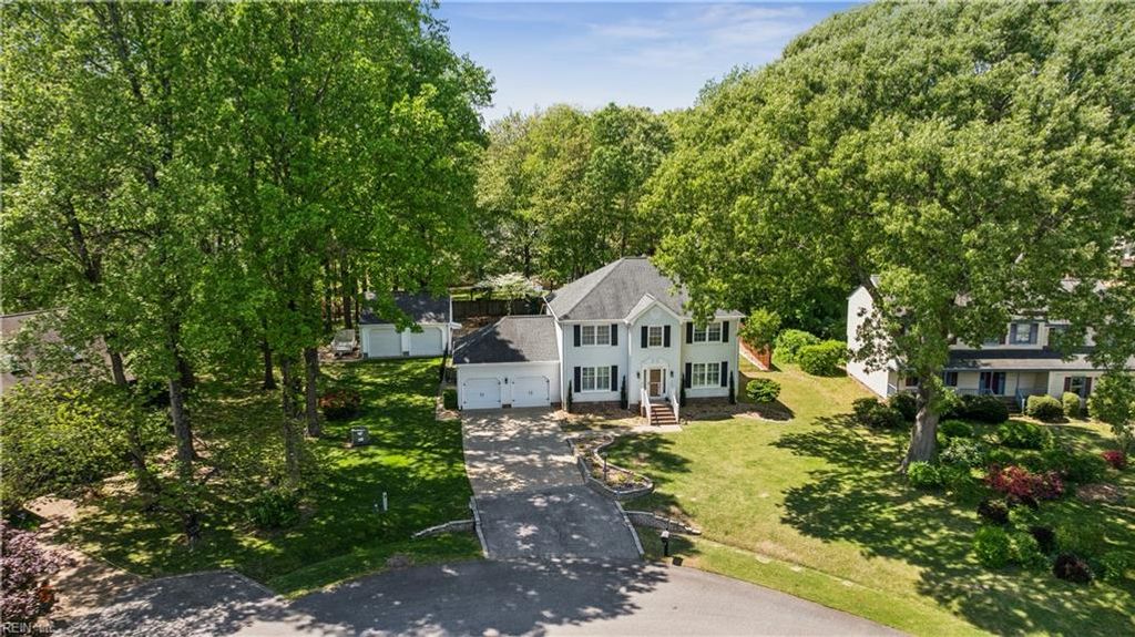 Photo of 102 Michael Place, Yorktown, VA 23692 (MLS # 10630203)