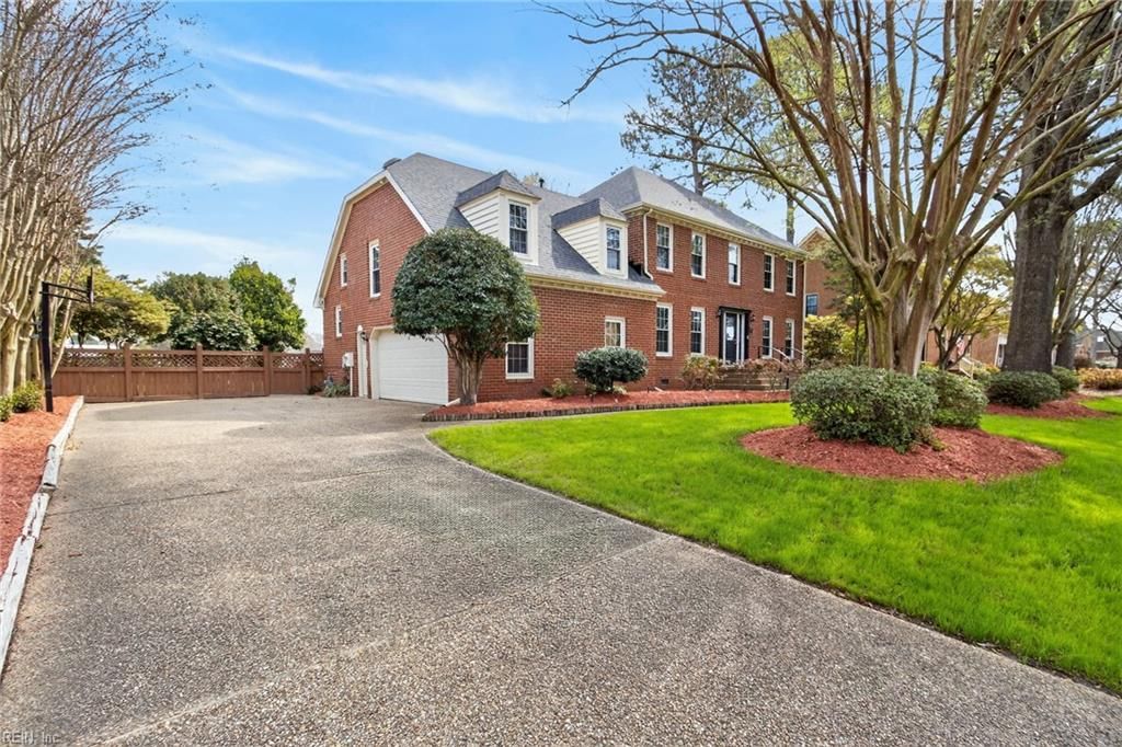 Photo of 1652 Tether Keep, Virginia Beach, VA 23454 (MLS # 10628813)