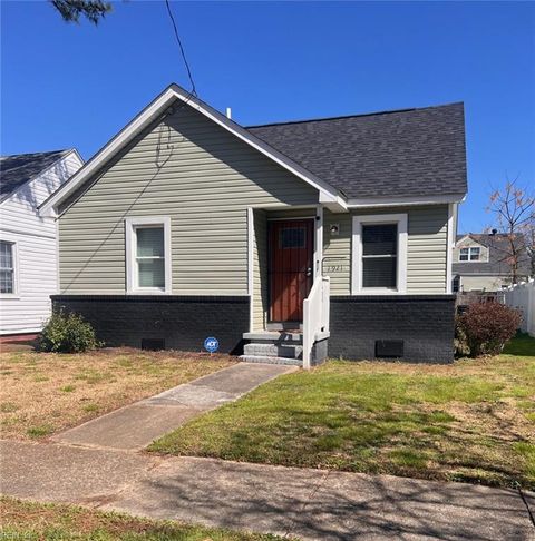 Photo of 1921 Nashville Avenue, Portsmouth, VA 23704 (MLS # 10624526)