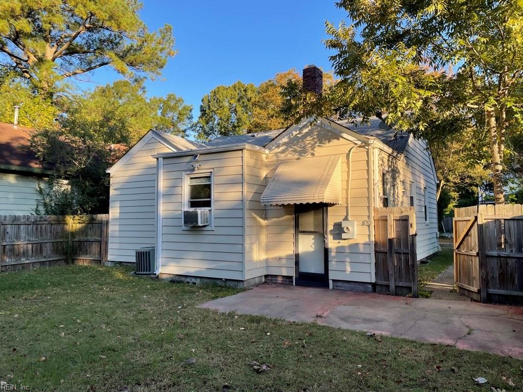 Photo of 1547 Melrose Parkway, Norfolk, VA 23508 (MLS # 10607495)