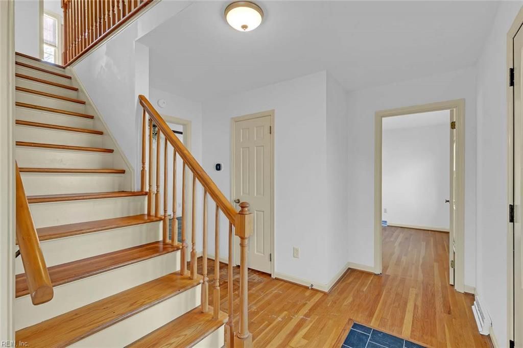 Photo of 109 Beecham Drive, Yorktown, VA 23692 (MLS # 10613192)