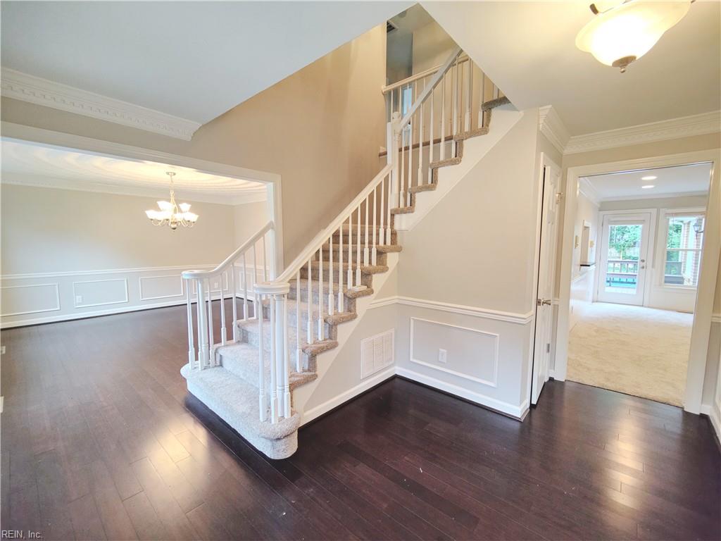 1220 Heathcliff DR