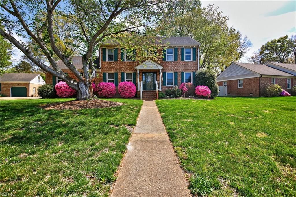 Photo of 600 Ravenstone Drive, Chesapeake, VA 23322 (MLS # 10627955)