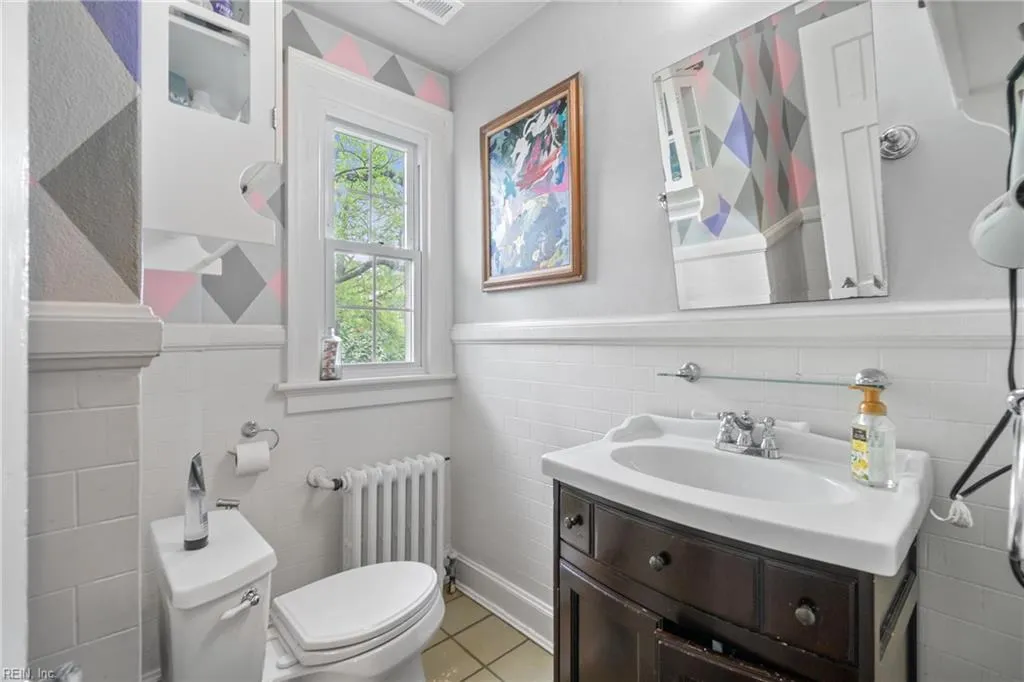 Norfolk, Virginia 23508, United States, 4 Bedrooms Bedrooms, ,2 BathroomsBathrooms,Residential,Active,109981