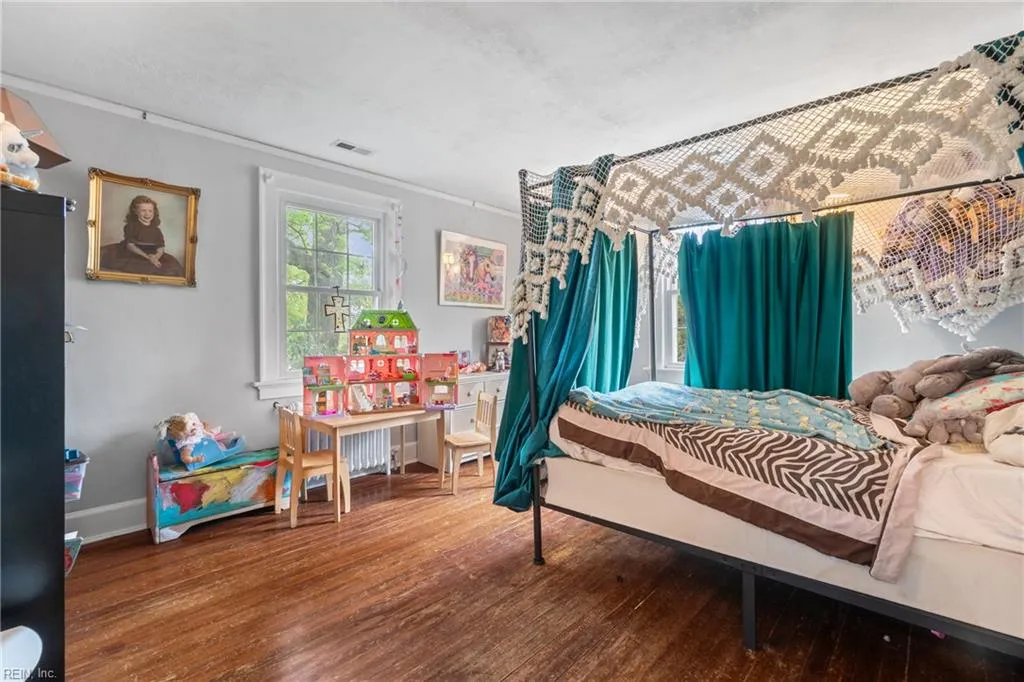 Norfolk, Virginia 23508, United States, 4 Bedrooms Bedrooms, ,2 BathroomsBathrooms,Residential,Active,109981