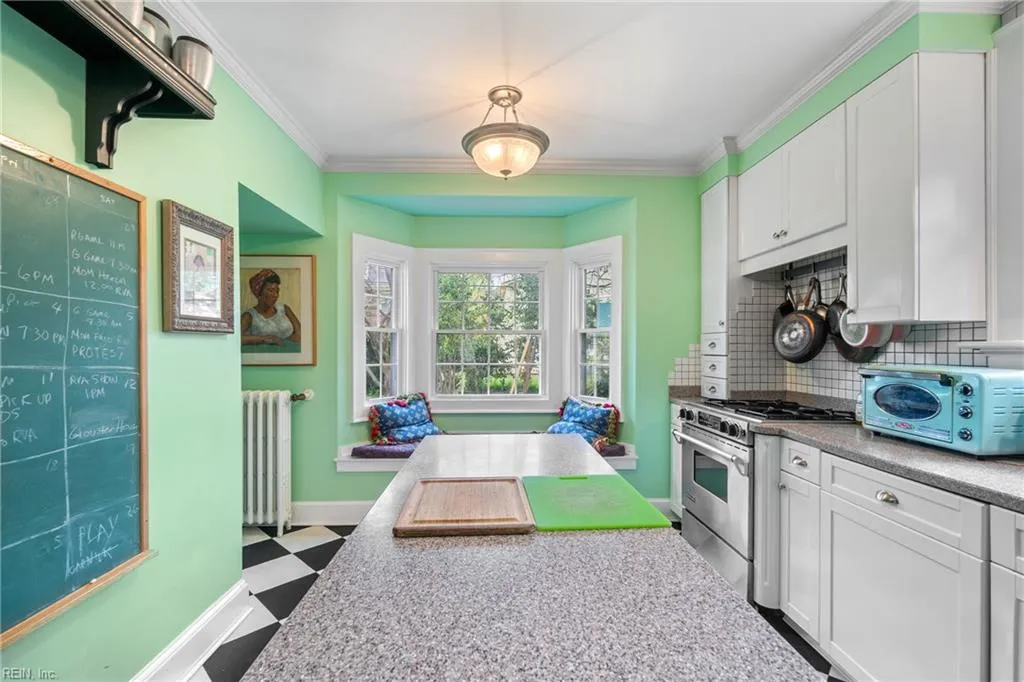 Norfolk, Virginia 23508, United States, 4 Bedrooms Bedrooms, ,2 BathroomsBathrooms,Residential,Active,109981