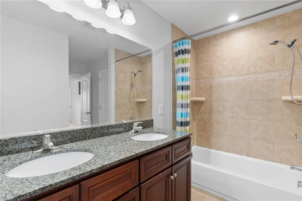 Norfolk, Virginia 23509, United States, 3 Bedrooms Bedrooms, ,3 BathroomsBathrooms,Residential,Active,198900