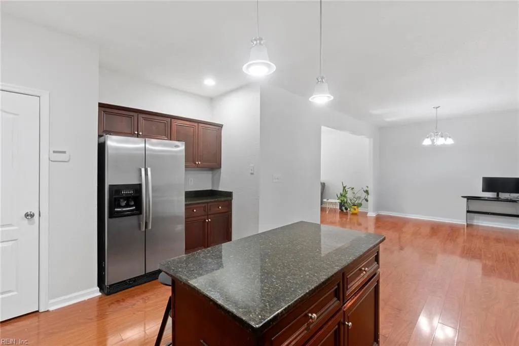 Norfolk, Virginia 23509, United States, 3 Bedrooms Bedrooms, ,3 BathroomsBathrooms,Residential,Active,198900