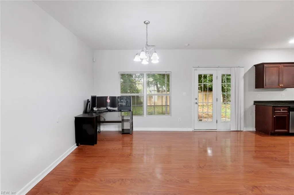 Norfolk, Virginia 23509, United States, 3 Bedrooms Bedrooms, ,3 BathroomsBathrooms,Residential,Active,198900