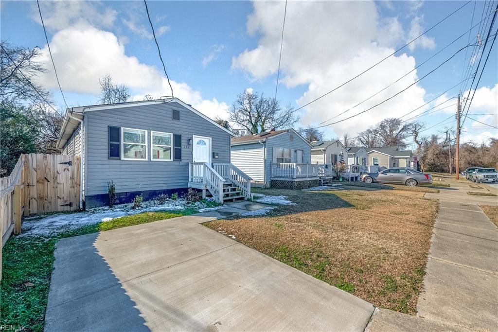 Photo of 1307 West Avenue, Hampton, VA 23669 (MLS # 10620056)