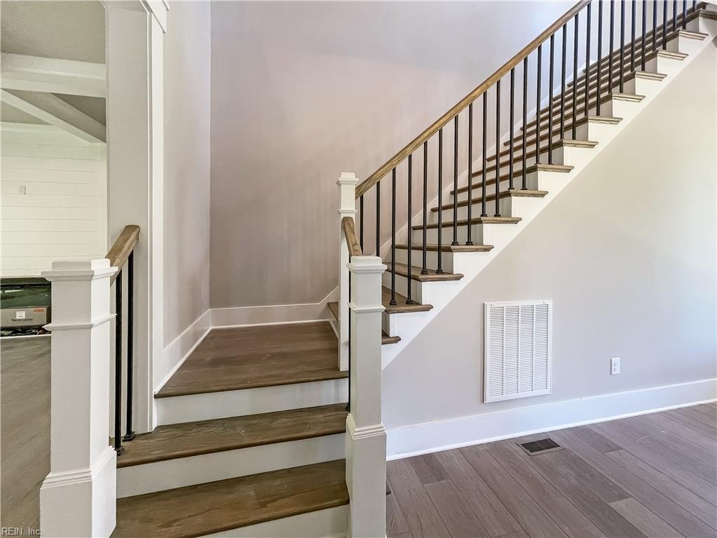 New Kent, Virginia, 23124, United States, 5 Bedrooms Bedrooms, ,4 BathroomsBathrooms,Residential,Active,1961939
