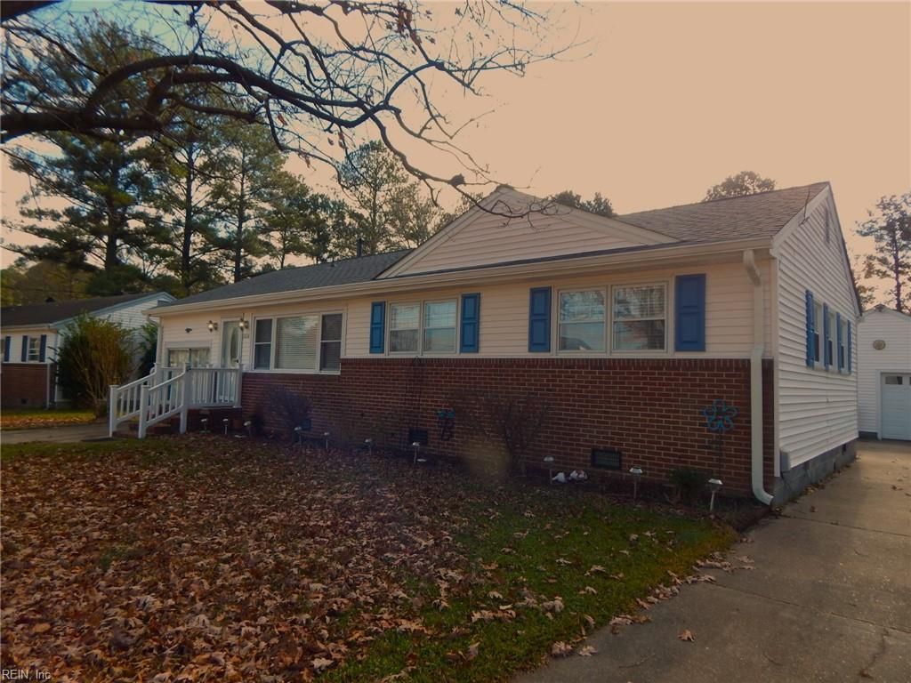 Photo of 1016 Shore Road, Chesapeake, VA 23323 (MLS # 10612076)