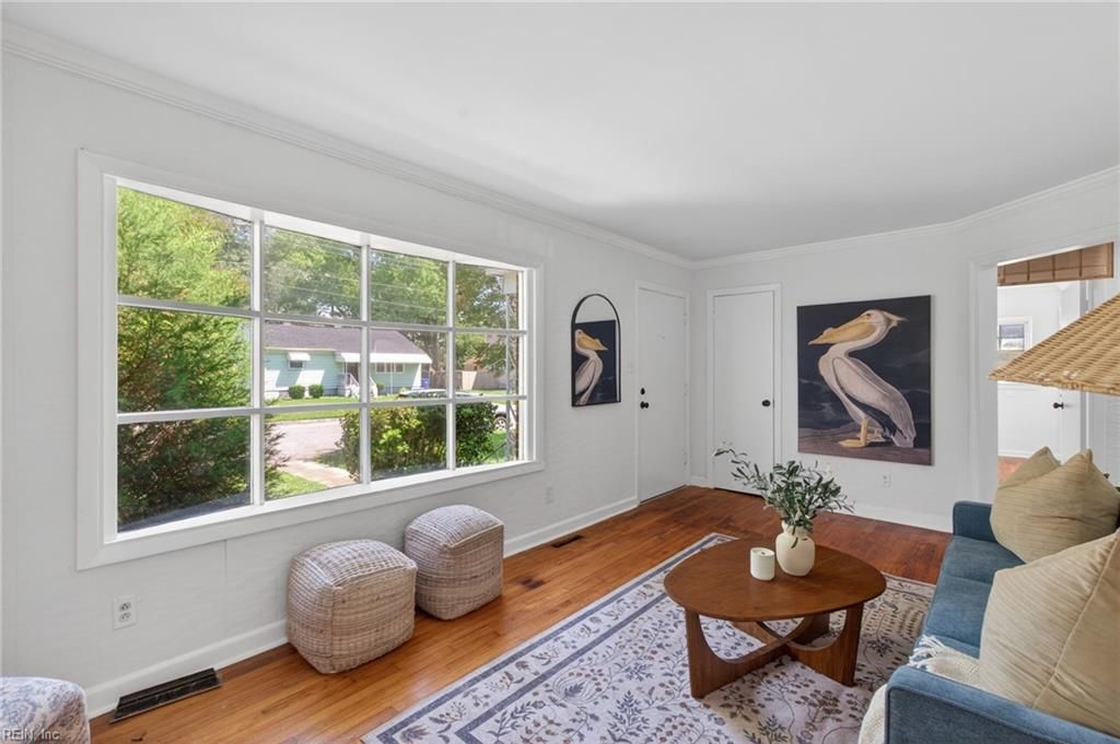 Photo of 404 Eisenhower Circle, Portsmouth, VA 23701 (MLS # 10637212)