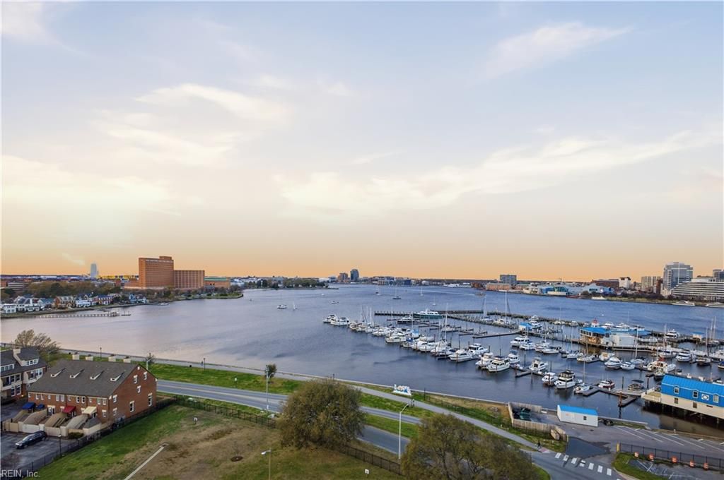 Photo of 1 Crawford Parkway #1207, Portsmouth, VA 23704 (MLS # 10625172)