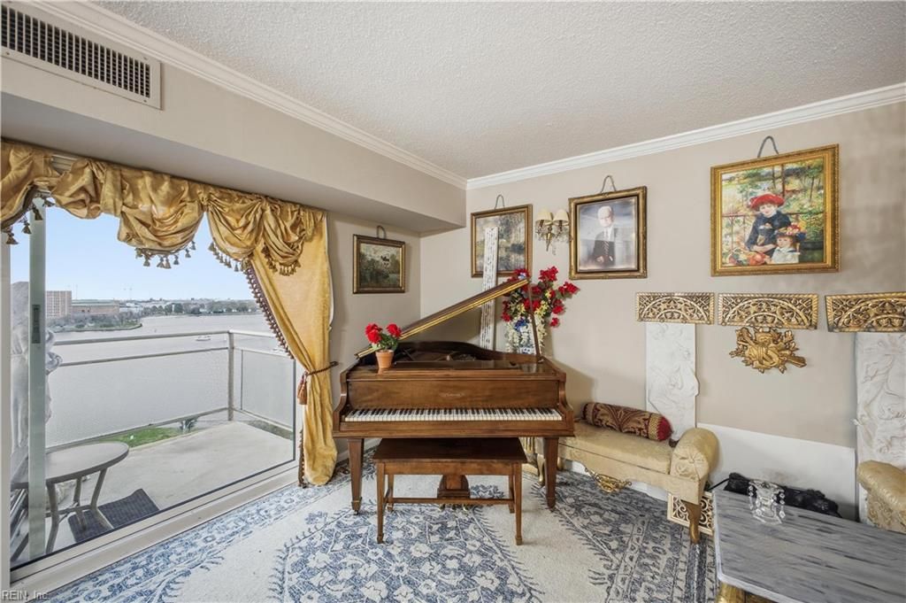 Photo of 1 Crawford Parkway #1207, Portsmouth, VA 23704 (MLS # 10625172)