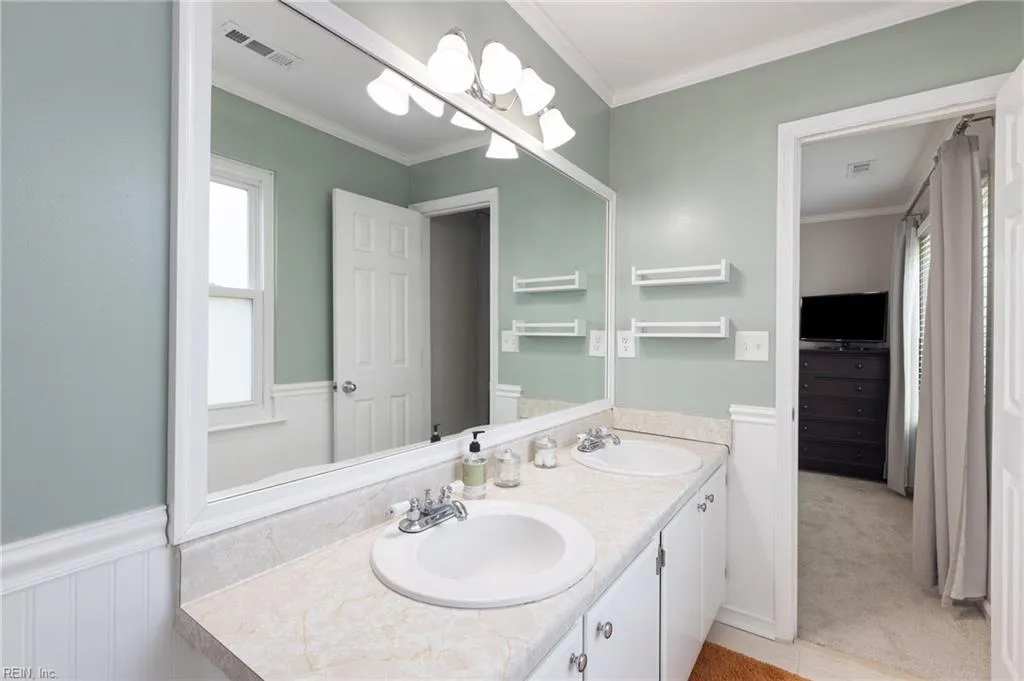 Virginia Beach, Virginia 23454, United States, 3 Bedrooms Bedrooms, ,3 BathroomsBathrooms,Residential,Active,139689