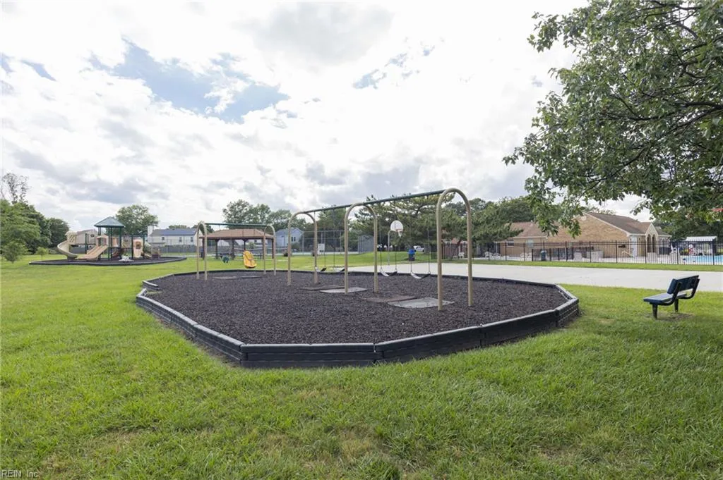 Virginia Beach, Virginia 23454, United States, 3 Bedrooms Bedrooms, ,3 BathroomsBathrooms,Residential,Active,139689