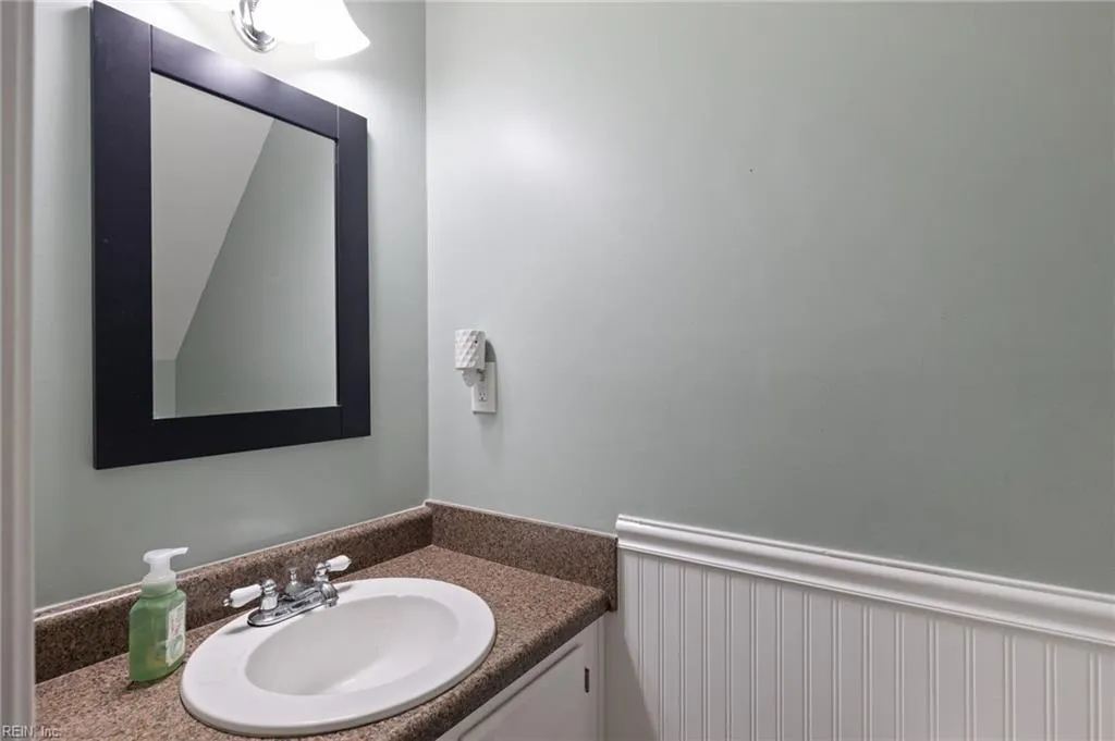 Virginia Beach, Virginia 23454, United States, 3 Bedrooms Bedrooms, ,3 BathroomsBathrooms,Residential,Active,139689