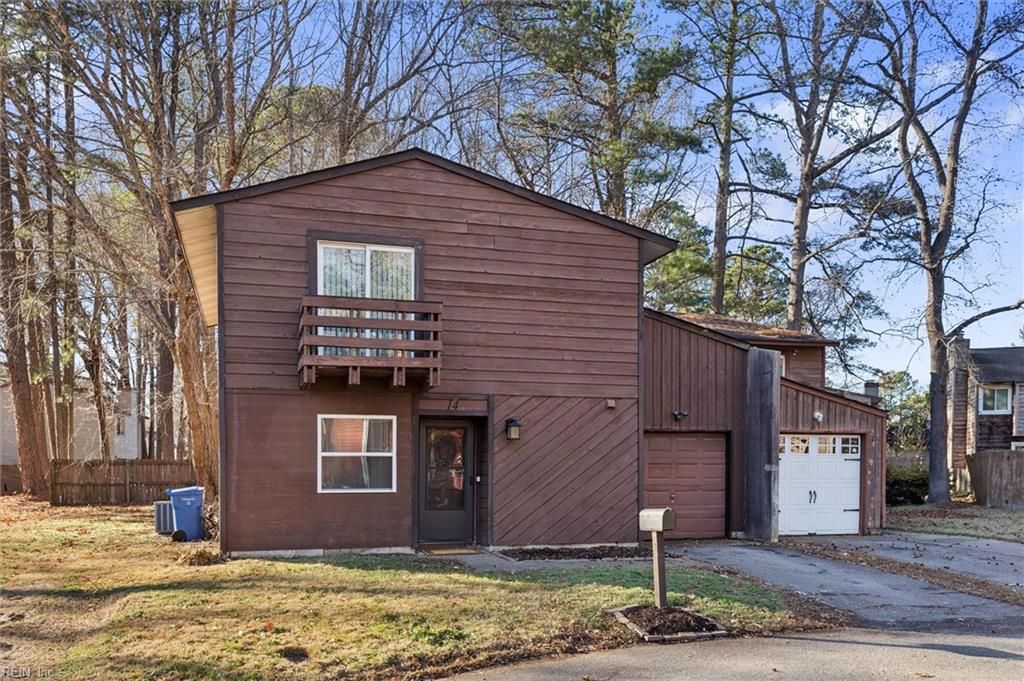 Photo of 14 Keswick Circle, Chesapeake, VA 23320 (MLS # 10614835)