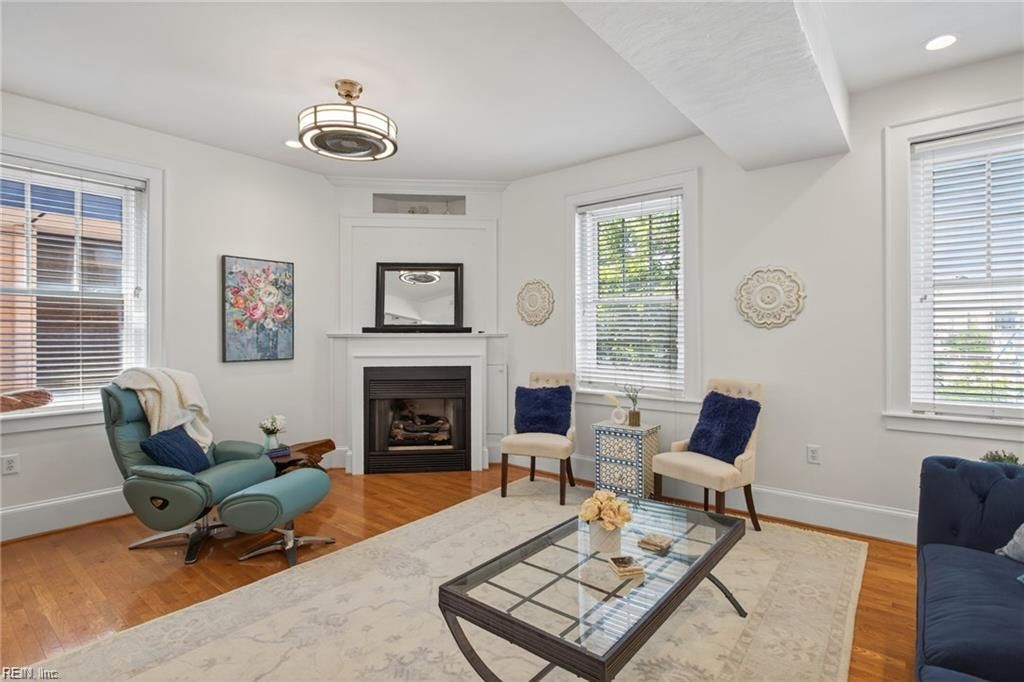 Photo of 429 W York Street #2D, Norfolk, VA 23510 (MLS # 10604952)