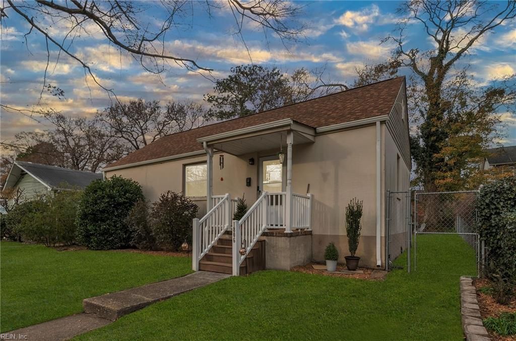 Photo of 1806 Bourbon Avenue, Norfolk, VA 23509 (MLS # 10613903)