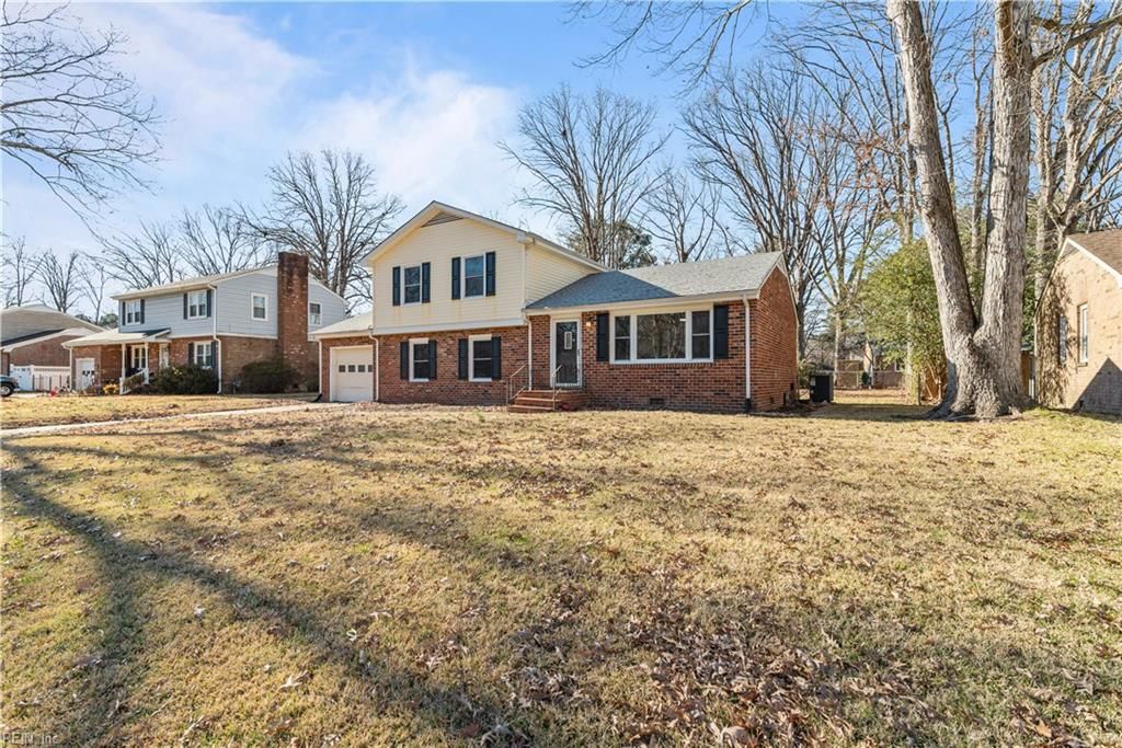 Photo of 4108 Tarnywood Drive, Portsmouth, VA 23703 (MLS # 10614674)