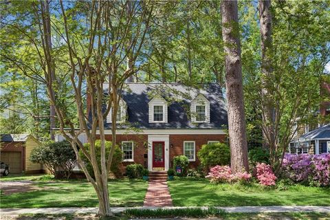 Photo of 31 Stratford Road, Newport News, VA 23601 (MLS # 10630437)