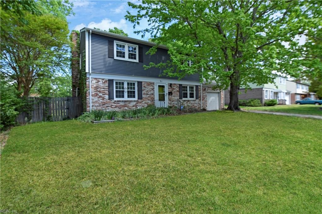 Photo of 31 Colonial Acres Drive, Hampton, VA 23664 (MLS # 10630934)