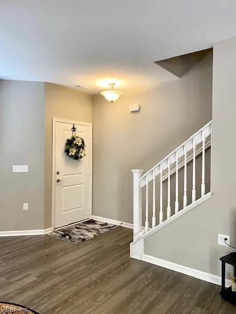 Virginia Beach, Virginia 23456, United States, 2 Bedrooms Bedrooms, ,3 BathroomsBathrooms,Residential,Active,160180