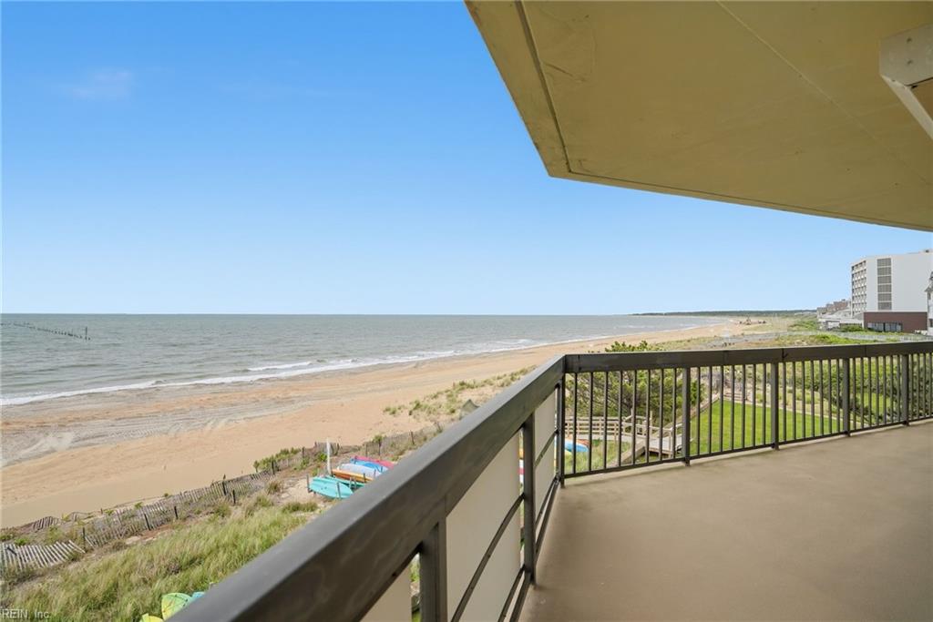 Photo of 2830 Shore Drive #303, Virginia Beach, VA 23451 (MLS # 10643058)